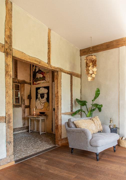 HANDCRAFTED HALF-TIMBERED HOUSE